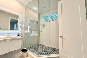 6415 NW 105th Ct, Doral, FL 33178 - Photo 32