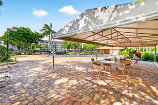 12701 SW 14th St, Pembroke Pines, FL 33027 - Photo 38