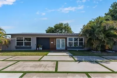 1405 N 46th Ave, Hollywood, FL 33021 - Photo 2