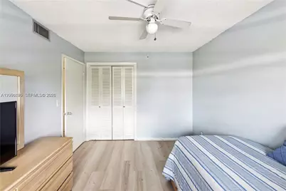 4025 N Federal Hwy #226C, Oakland Park, FL 33308 - Photo 18