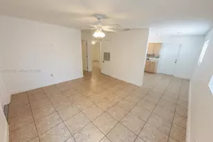 2633 NW 9th Ave, Wilton Manors, FL 33311 - Photo 2