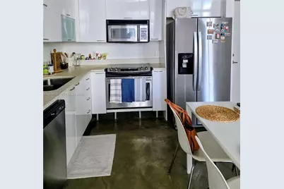 234 NE 3rd St #UPH09, Miami, FL 33132 - Photo 2