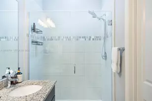 3944 Poinciana Ln, Hollywood, FL 33021 - Photo 26