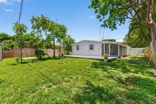 5921 NE 1st Ave., Oakland Park, FL 33334 - Photo 4