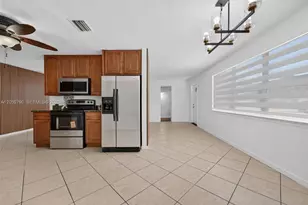 5921 NE 1st Ave., Oakland Park, FL 33334 - Photo 12