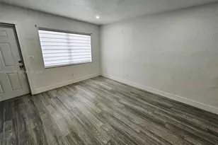 464 E 13th St, Hialeah, FL 33010 - Photo 2