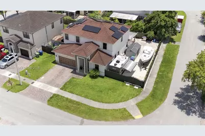 13650 SW 272nd Ter, Homestead, FL 33032 - Photo 4