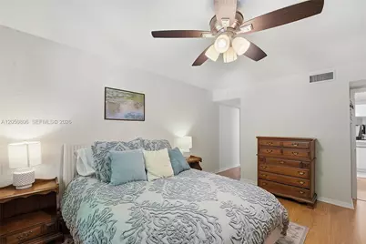 1205 Mariposa Ave #403, Coral Gables, FL 33146 - Photo 14