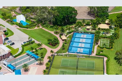 213 N Oakridge N #213, Deerfield Beach, FL 33442 - Photo 22