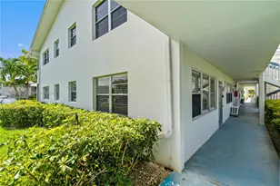213 N Oakridge N, Deerfield Beach, FL 33442 - Photo 12