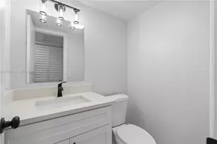 213 N Oakridge N, Deerfield Beach, FL 33442 - Photo 8
