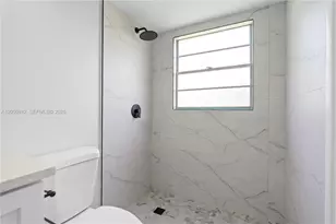 213 N Oakridge N, Deerfield Beach, FL 33442 - Photo 10