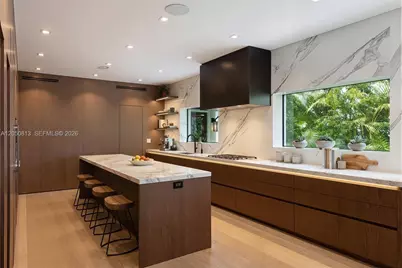 5401 Pine Tree Drive #5401, Miami Beach, FL 33140 - Photo 20