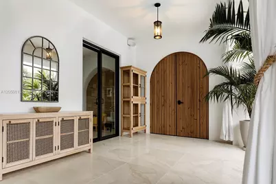 5401 Pine Tree Drive #5401, Miami Beach, FL 33140 - Photo 22
