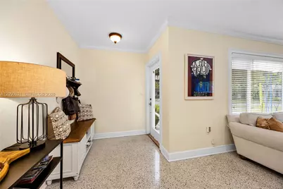 8141 SW 62nd Ct, Miami, FL 33143 - Photo 10