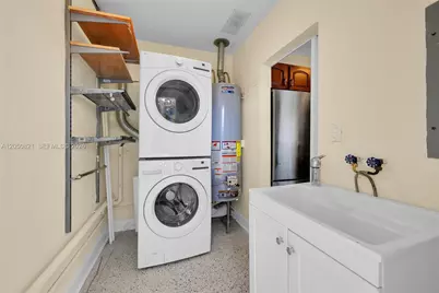 8141 SW 62nd Ct, Miami, FL 33143 - Photo 18