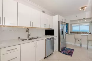8855 Collins Ave, Surfside, FL 33154 - Photo 14