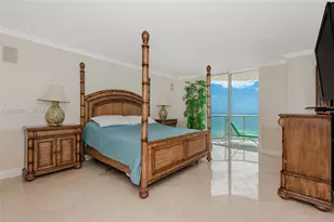 8855 Collins Ave, Surfside, FL 33154 - Photo 6