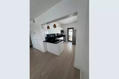 690 E 46th St, Hialeah, FL 33013 - Photo 8