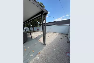 690 E 46th St, Hialeah, FL 33013 - Photo 18