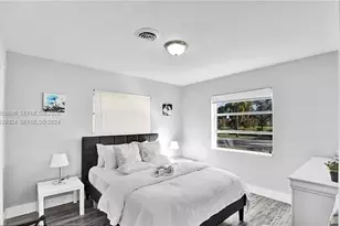 608 N 24th Ave, Hollywood, FL 33020 - Photo 8
