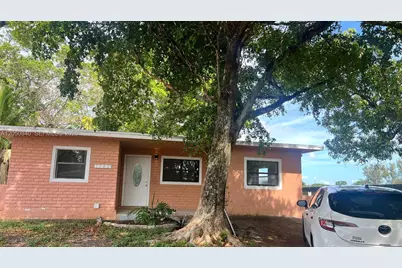 1742 NW 29th Way #1742, Fort Lauderdale, FL 33311 - Photo 2