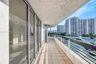 3530 Mystic Pointe Dr, Aventura, FL 33180 - Photo 22