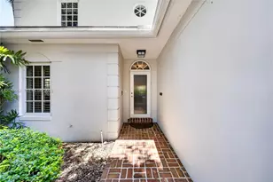 4820 Campo Sano Ct, Coral Gables, FL 33146 - Photo 2