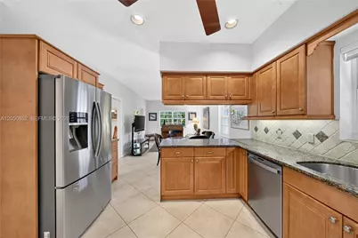 4820 Campo Sano Ct, Coral Gables, FL 33146 - Photo 14