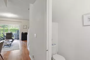 21 Simonton Cir, Weston, FL 33326 - Photo 10