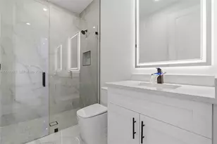 1030 NE 2nd Ave, Cape Coral, FL 33909 - Photo 20