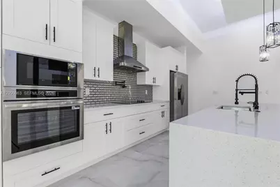 1030 NE 2nd Ave, Cape Coral, FL 33909 - Photo 10