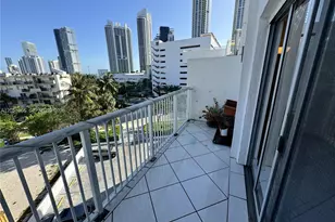 17800 Atlantic Blvd, Sunny Isles Beach, FL 33160 - Photo 2