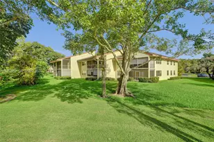 8798 Holly Ct, Tamarac, FL 33321 - Photo 26