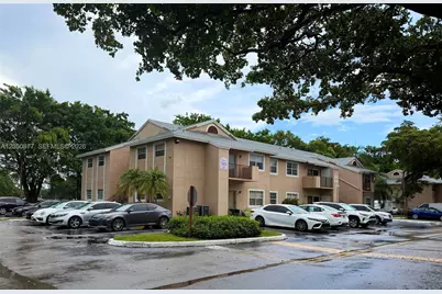 2451 NW 96th Ter #21B, Pembroke Pines, FL 33024 - Photo 10