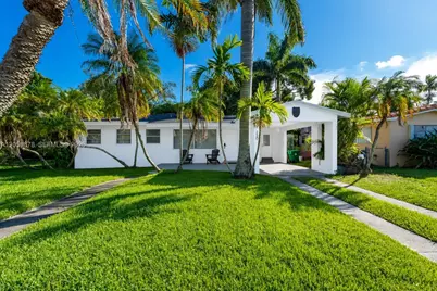 230 NE 2nd Pl, Dania Beach, FL 33004 - Photo 1