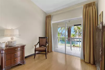 21399 Marina Cove Cir #M-15, Aventura, FL 33180 - Photo 2