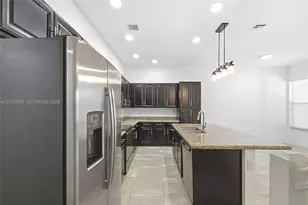 12441 NW 18th Ct, Pembroke Pines, FL 33028 - Photo 8
