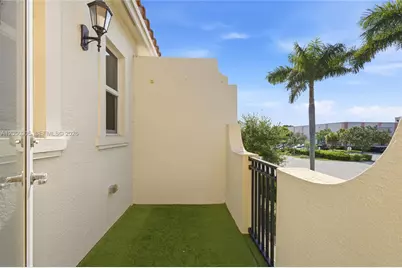 12441 NW 18th Ct, Pembroke Pines, FL 33028 - Photo 24