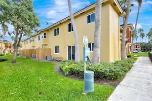 3395 NE 9th St, Homestead, FL 33033 - Photo 2