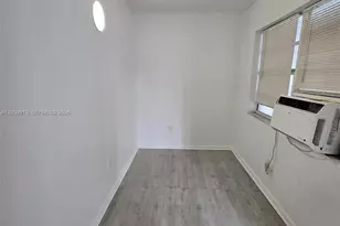 7090 NW 17th Ave, Miami, FL 33147 - Photo 16