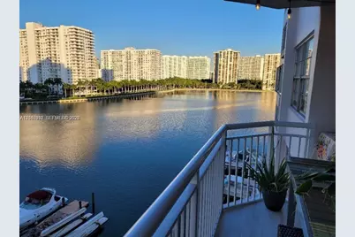 18081 Biscayne Blvd #602, Aventura, FL 33160 - Photo 1