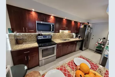 18081 Biscayne Blvd #602, Aventura, FL 33160 - Photo 6