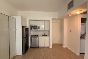 1611 Meridian Ave, Miami Beach, FL 33139 - Photo 4