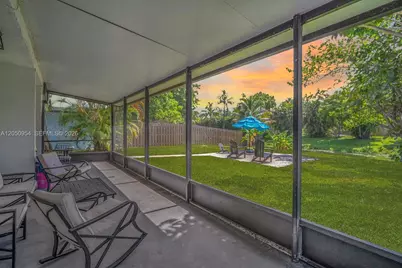 3950 SW 82nd Ter, Davie, FL 33328 - Photo 36