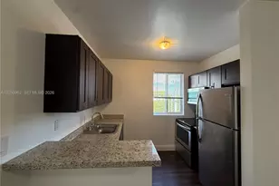 540 NW 7th St, Miami, FL 33136 - Photo 2
