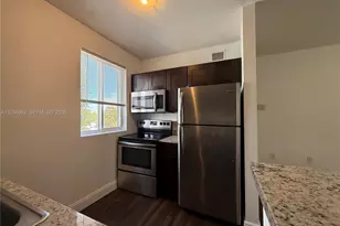540 NW 7th St, Miami, FL 33136 - Photo 4