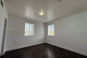 540 NW 7th St, Miami, FL 33136 - Photo 6