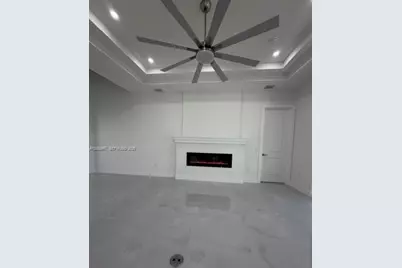 329 Kismet Pkwy W, Cape Coral, FL 33990 - Photo 8