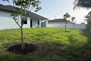 329 Kismet Pkwy W, Cape Coral, FL 33990 - Photo 24